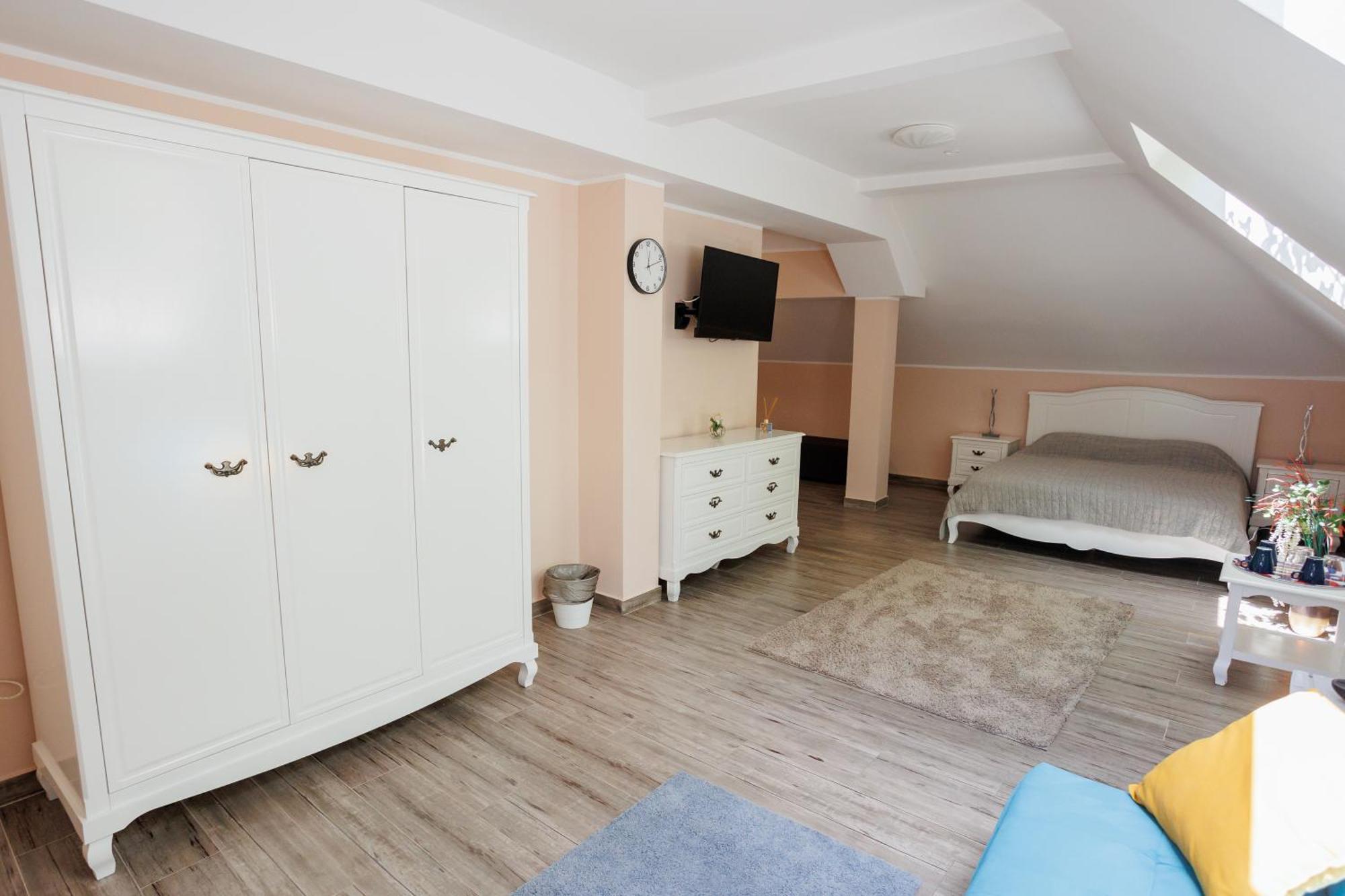 Bella * Constanta